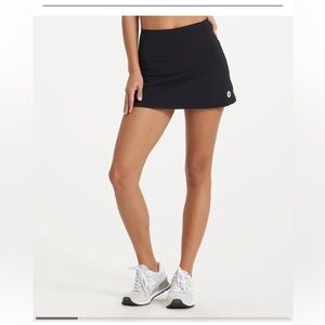 EUC Vuori Volley Skirt w/ built in shorts & pockets, Black Tennis Skirt, size L